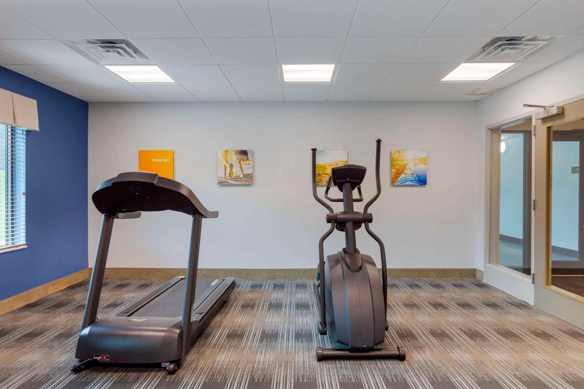 Comfort Inn & Suites East Елиджей Екстериор снимка