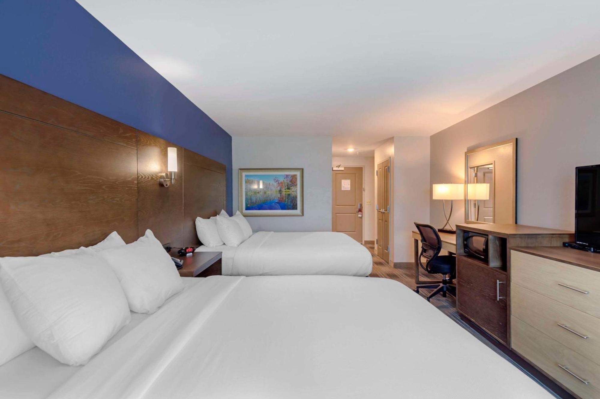 Comfort Inn & Suites East Елиджей Екстериор снимка