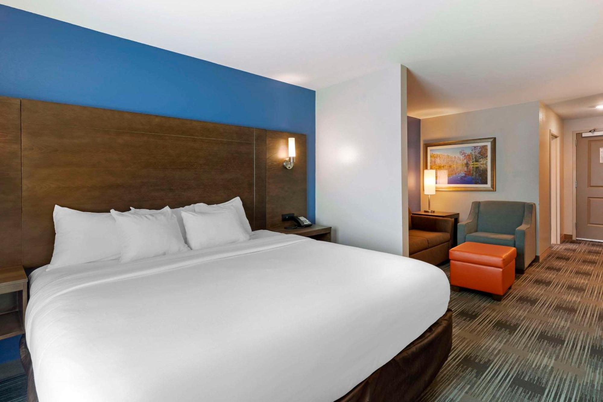 Comfort Inn & Suites East Елиджей Екстериор снимка