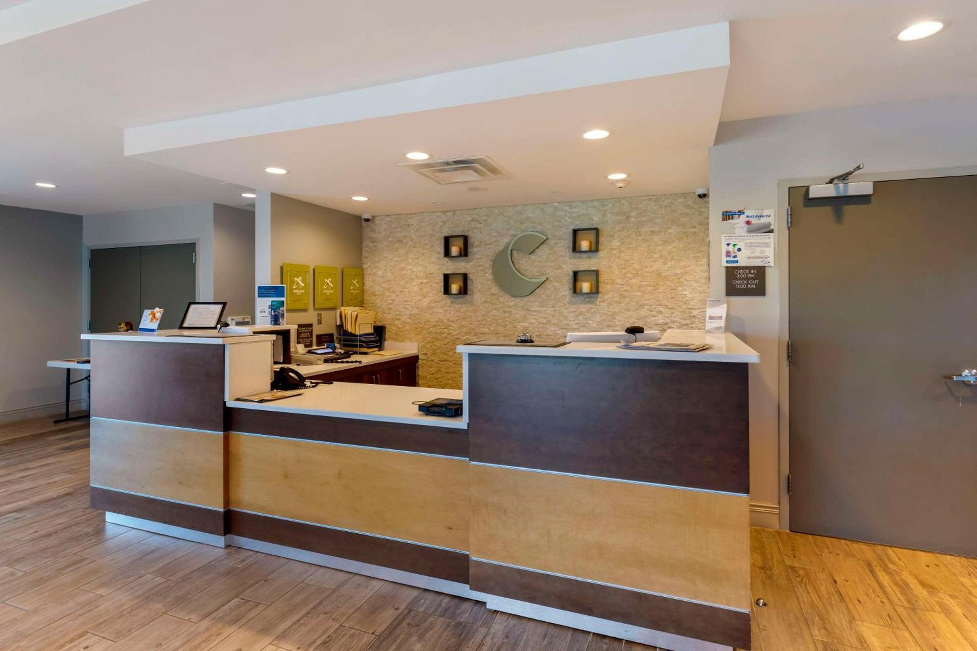 Comfort Inn & Suites East Елиджей Екстериор снимка
