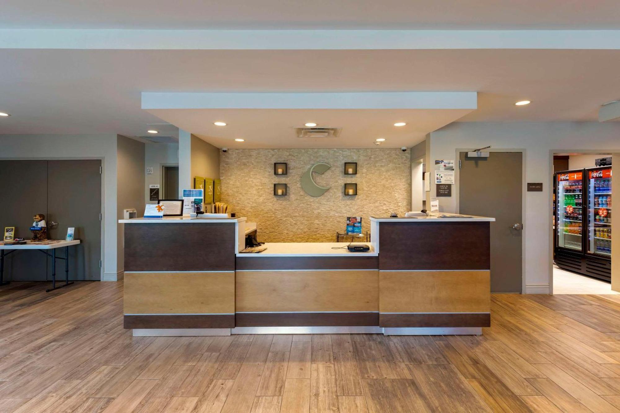 Comfort Inn & Suites East Елиджей Екстериор снимка