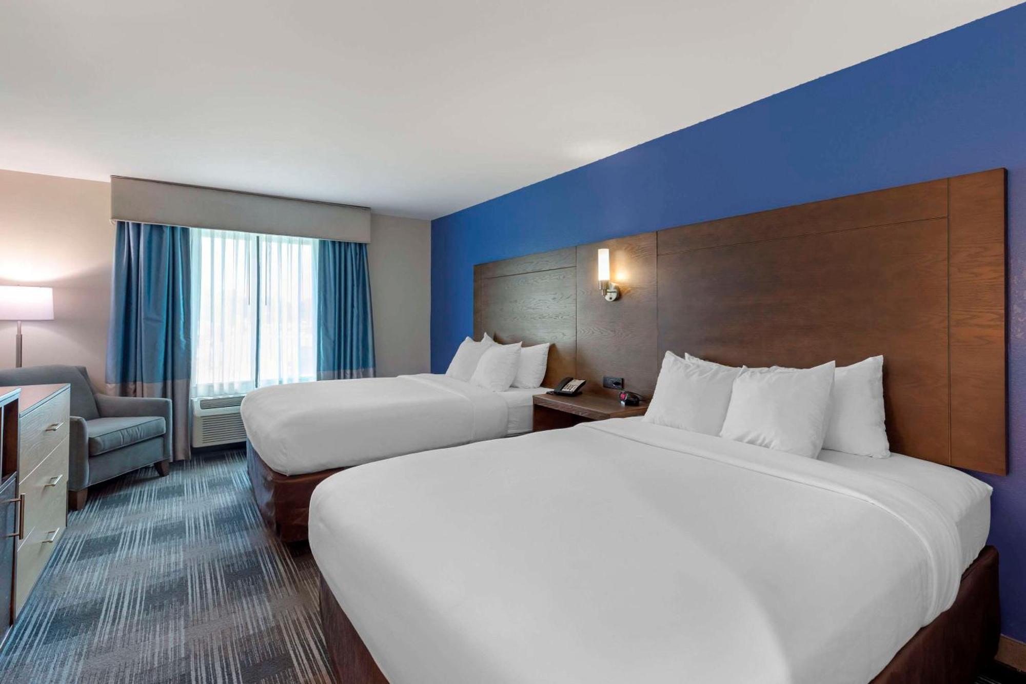 Comfort Inn & Suites East Елиджей Екстериор снимка